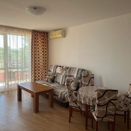 Riviera Fort Beach Apartments By Kalina Resort, Ravda Exterior foto