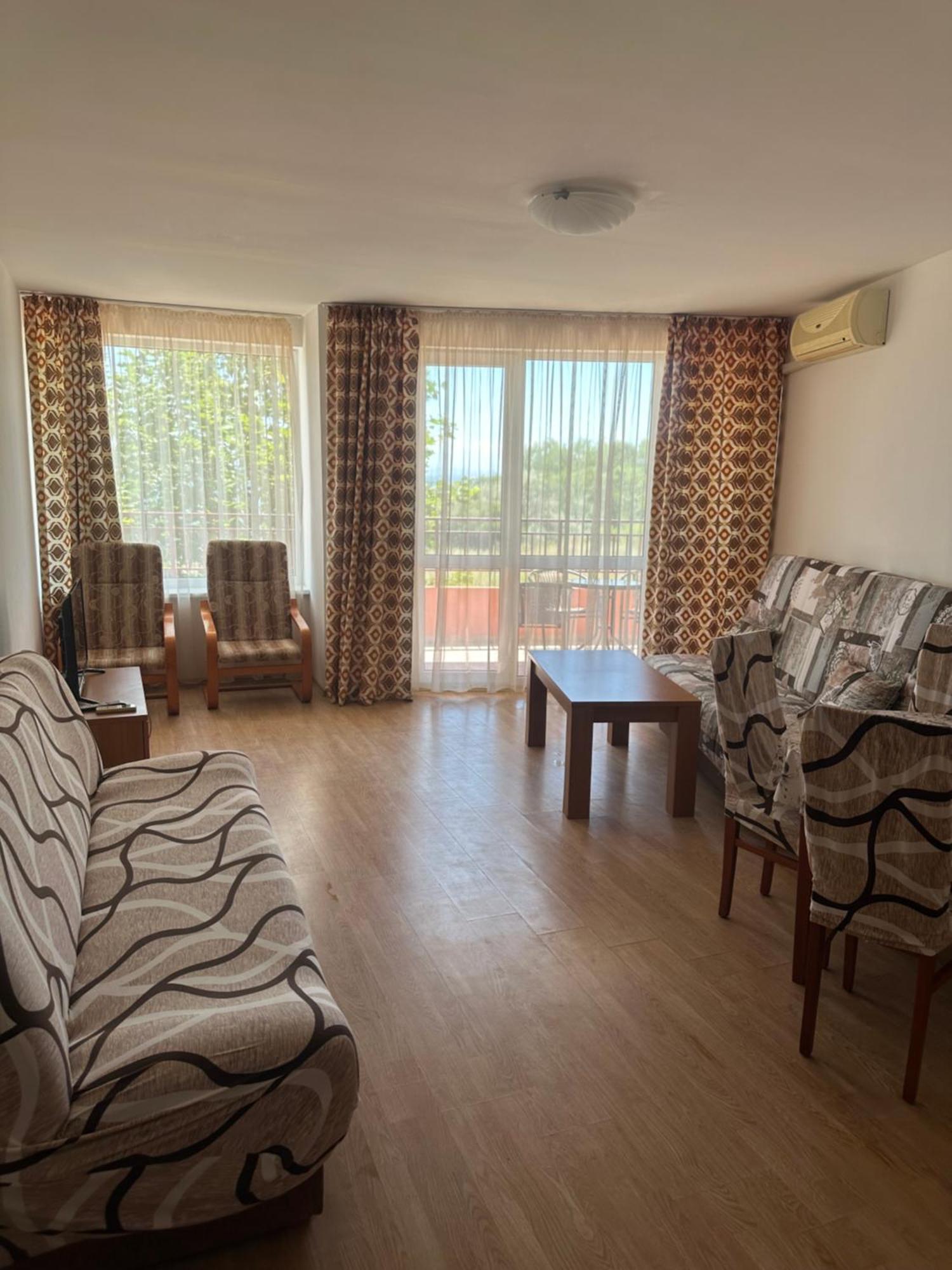 Riviera Fort Beach Apartments By Kalina Resort, Ravda Exterior foto
