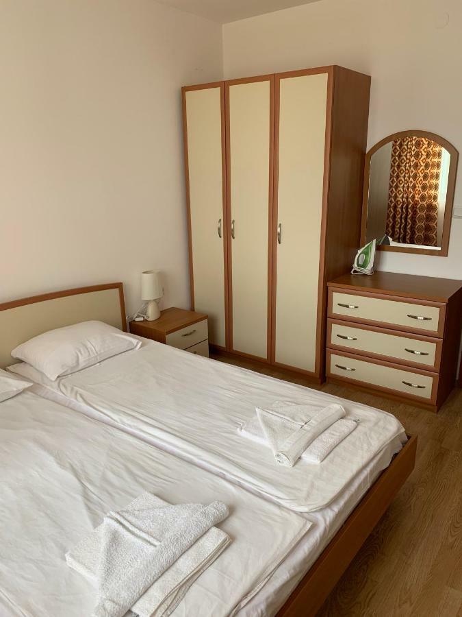 Riviera Fort Beach Apartments By Kalina Resort, Ravda Exterior foto