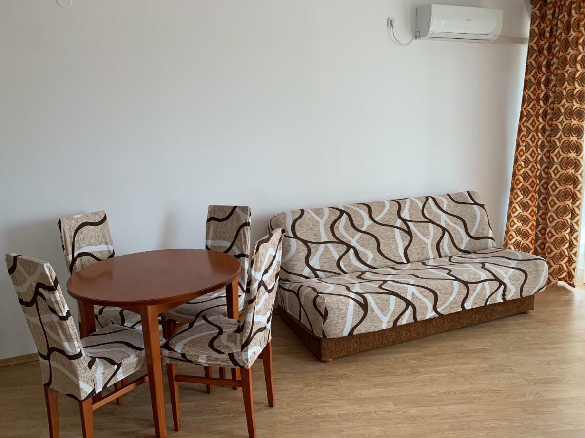 Riviera Fort Beach Apartments By Kalina Resort, Ravda Exterior foto